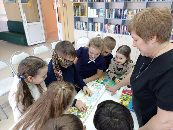 Белая трость - символ независимости